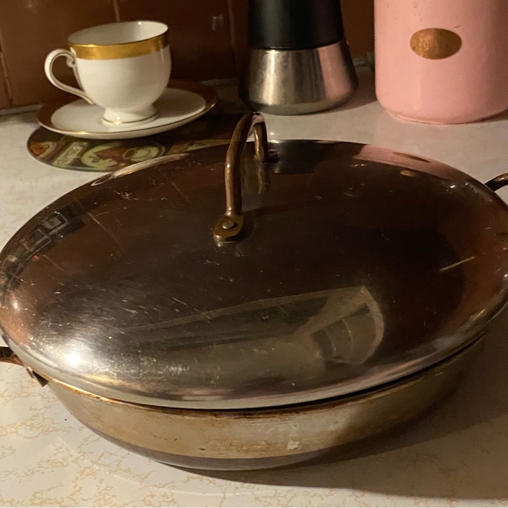 Vintage Revere Ware. Braiser/Skillet with lid.